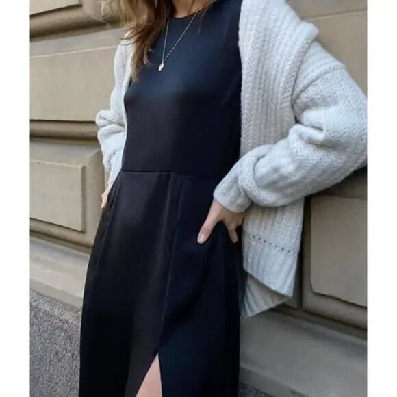 Aritzia Wilfred Evora Backless Long Sleeve Satin Dress Slit Black Size 6 - Picture 3 of 9